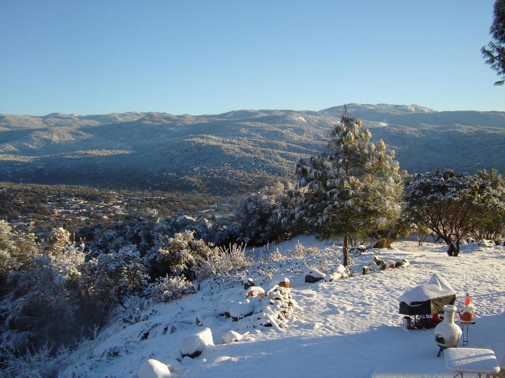 Yosemite Sierra View Bed & Breakfast Oakhurst Eksteriør bilde
