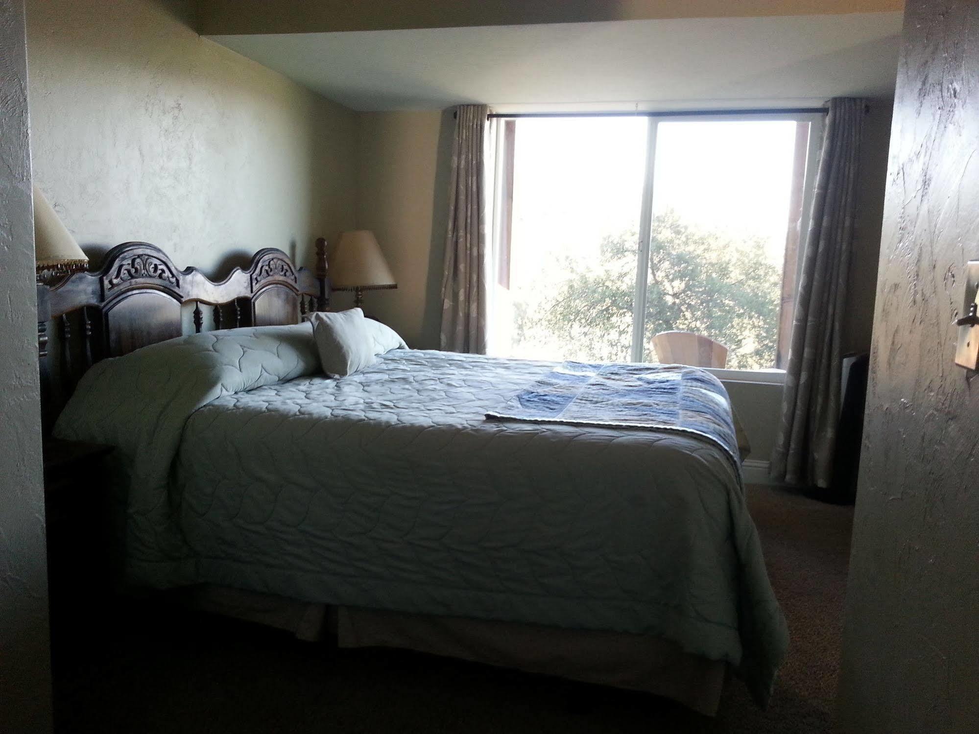 Yosemite Sierra View Bed & Breakfast Oakhurst Eksteriør bilde